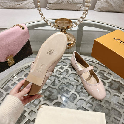 LOUIS VUITTON MARY JANE SHOES IN LIGHT PINK PATENT CALFSKIN