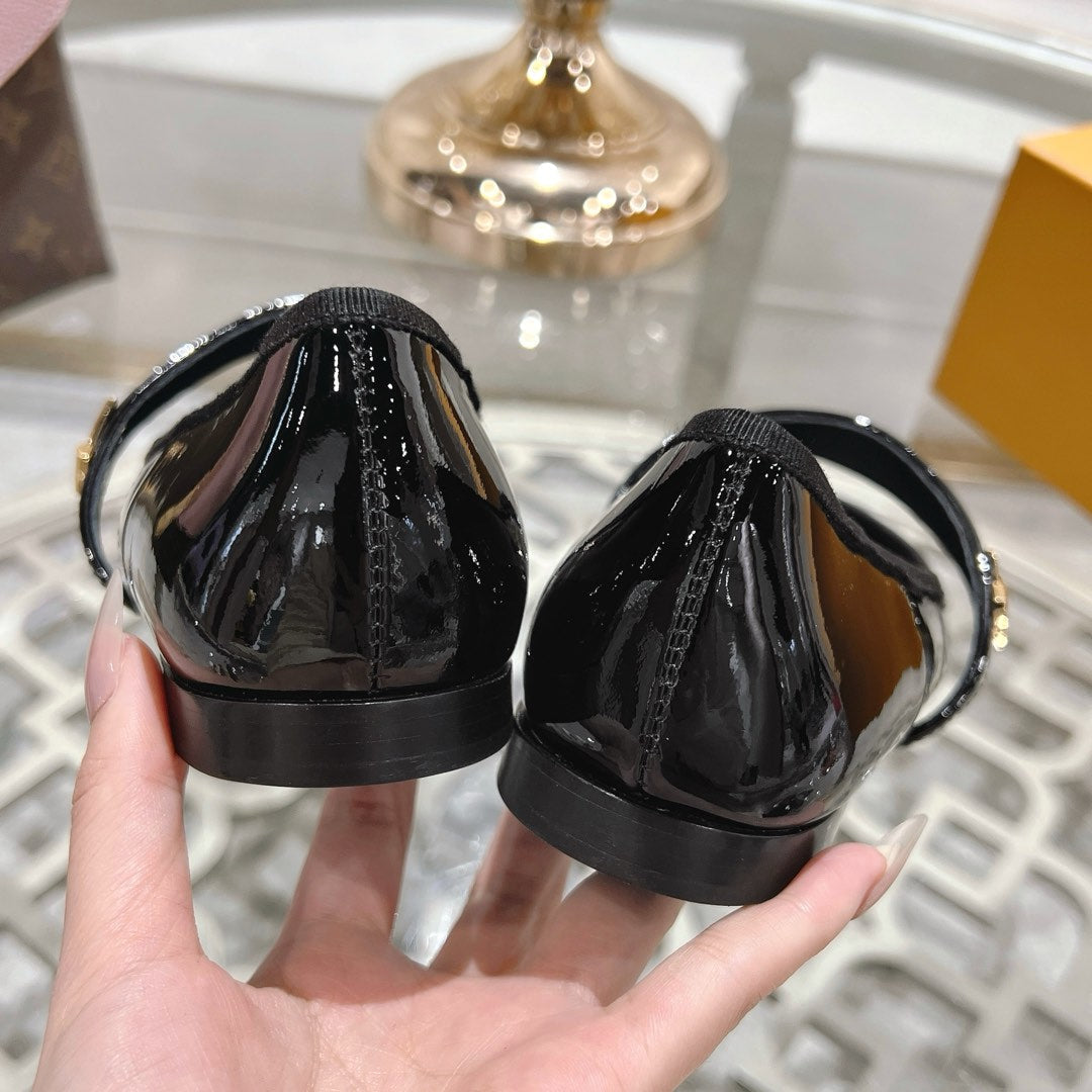 LOUIS VUITTON MARY JANE SHOES IN BLACK PATENT CALFSKIN