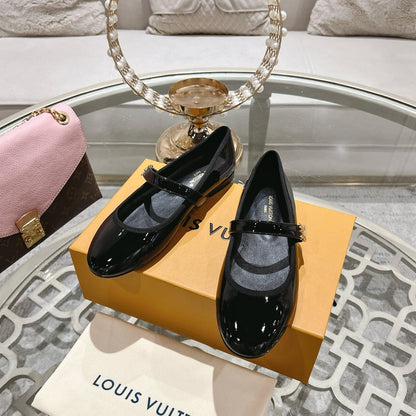 LOUIS VUITTON MARY JANE SHOES IN BLACK PATENT CALFSKIN