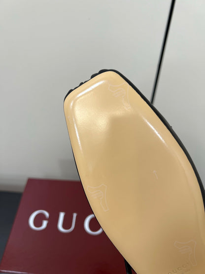 GUCCI MARY JANE 25S IN BLACK LAMBSKIN WITH SILVER HARDWARE