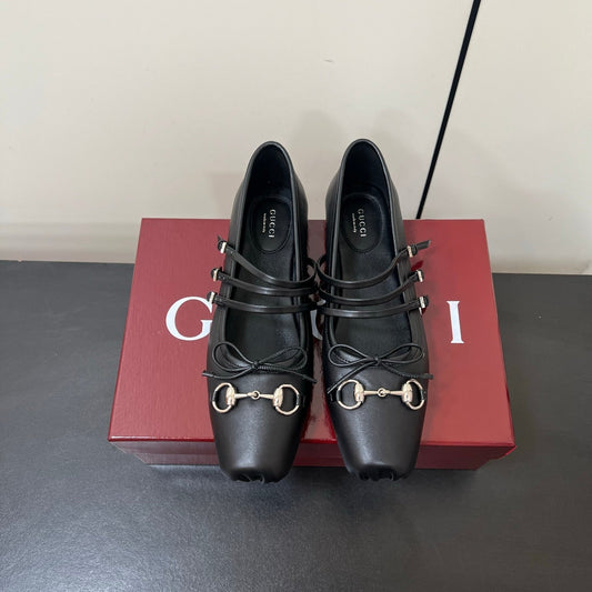 GUCCI MARY JANE 25S IN BLACK LAMBSKIN WITH SILVER HARDWARE