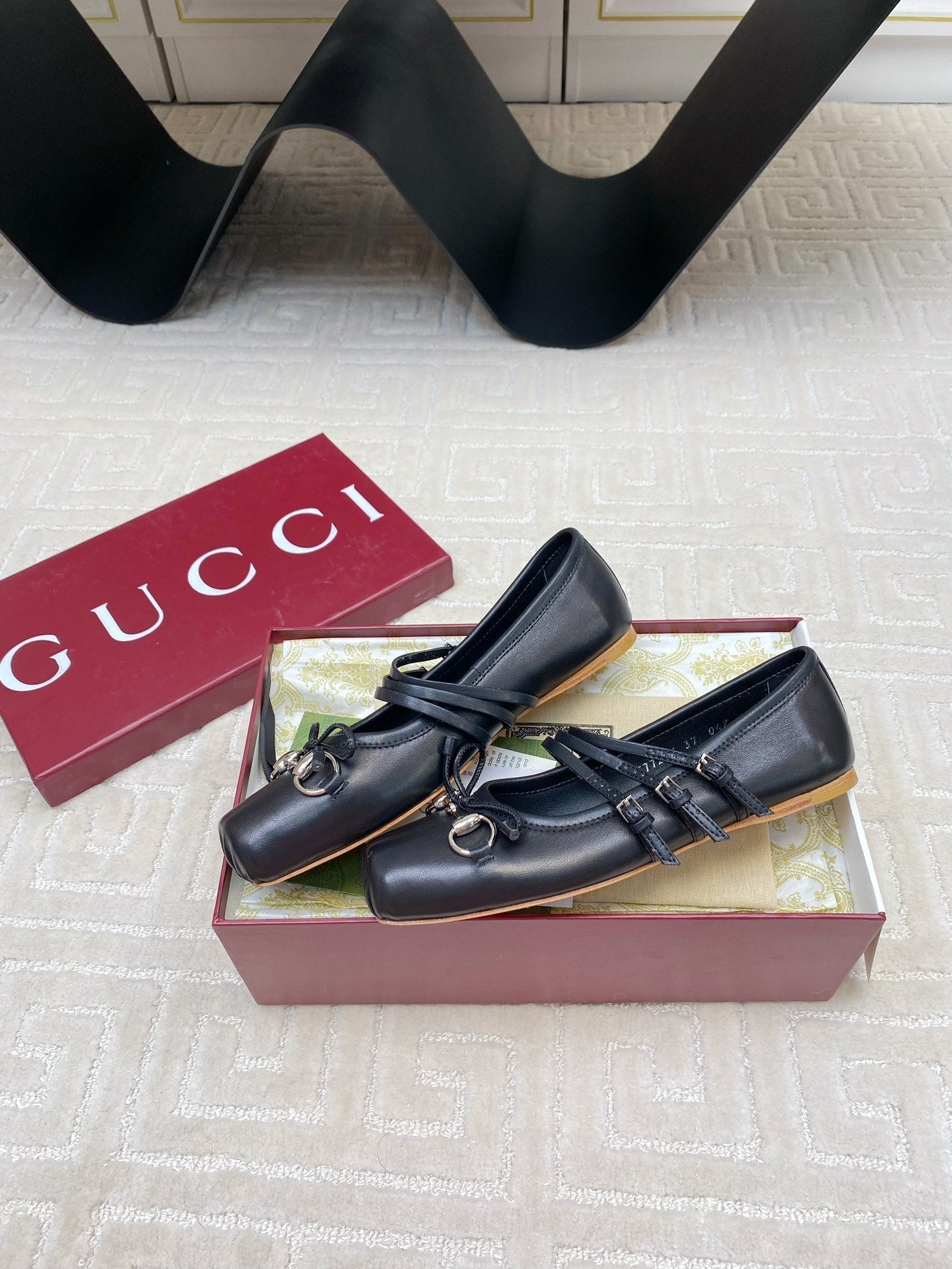 GUCCI BALLET FLAT BLACK HORIZONTAL STRAPS LAMBSKIN