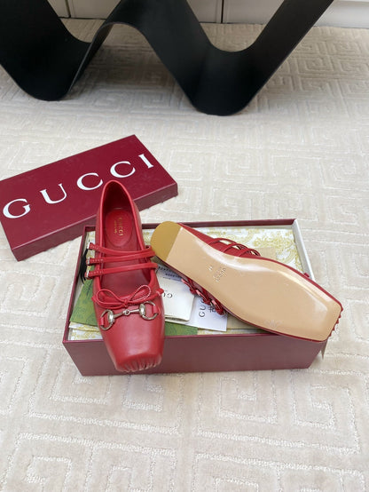 GUCCI BALLET FLAT CRIMSON HORIZONTAL STRAPS LAMBSKIN