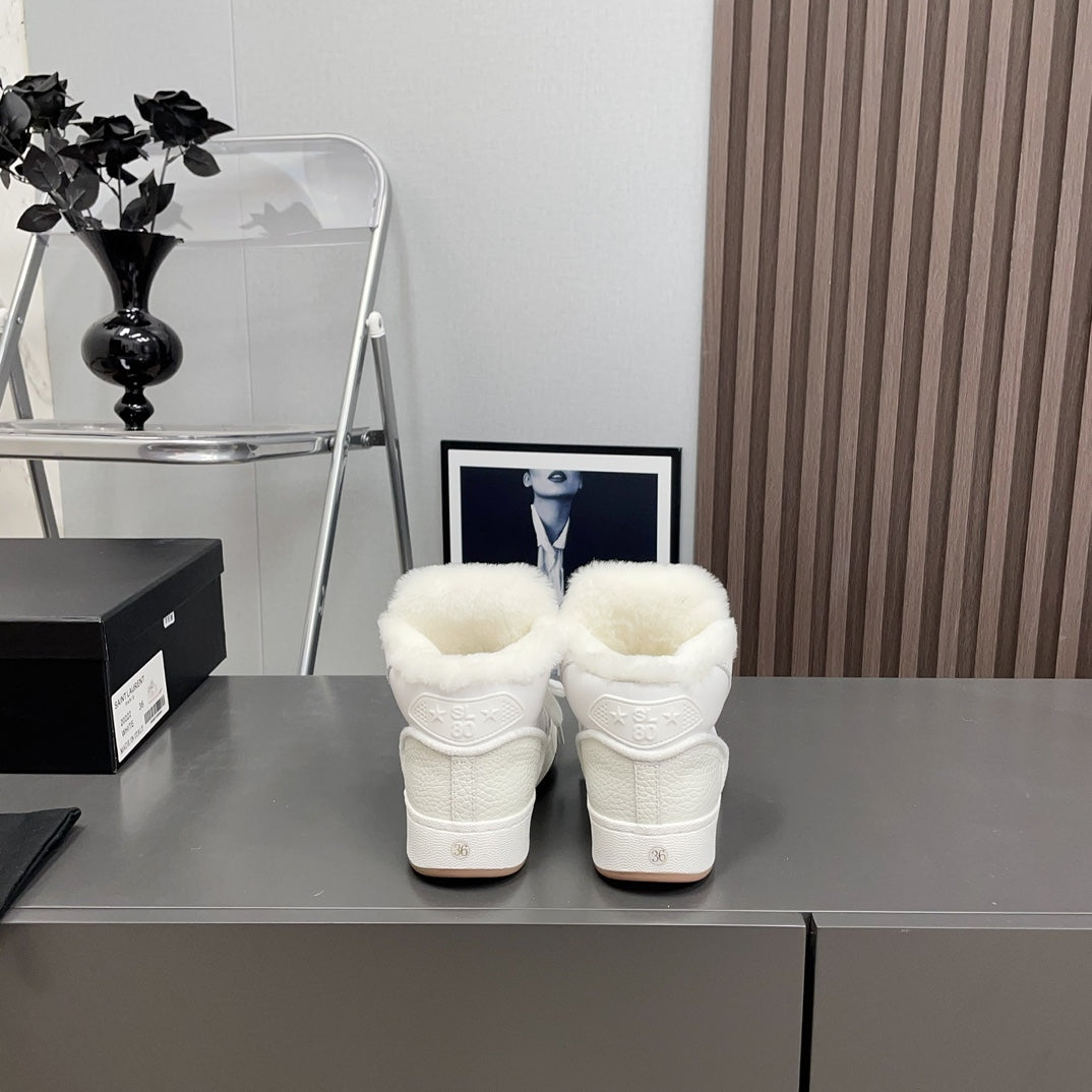 LOUIS VUITTON HIGH-TOP SNEAKERS IN WHITE CALFSKIN WITH FLEECE LINING