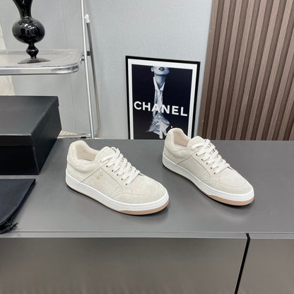 LOUIS VUITTON SL/61 SNEAKERS IN PALE GRAY SUEDE