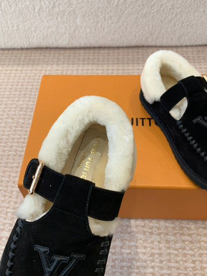 LOUIS VUITTON COLORADO COMFORT MARY JANE IN BLACK SUEDE AND SHEARLING LINING