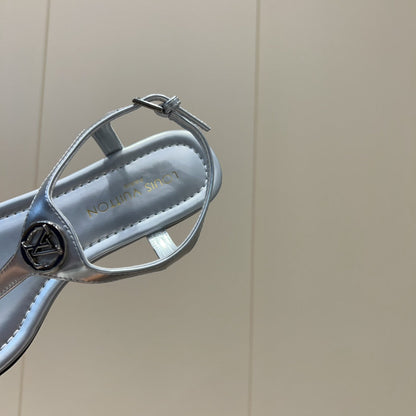 LOUIS VUITTON LV THONG SANDALS 25S IN SILVER CALFSKIN WITH SILVER HARDWARE
