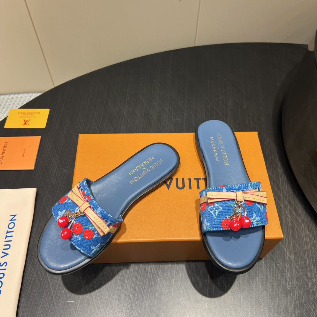 LOUIS VUITTON LV SLIDE SANDALS 25S IN DARK BLUE DENIM AND CALFSKIN WITH CHERRY BLOSSOM BUCKLE