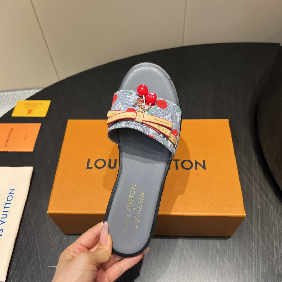 LOUIS VUITTON LV SLIDE SANDALS 25S IN GREY DENIM AND CALFSKIN WITH CHERRY BLOSSOM BUCKLE