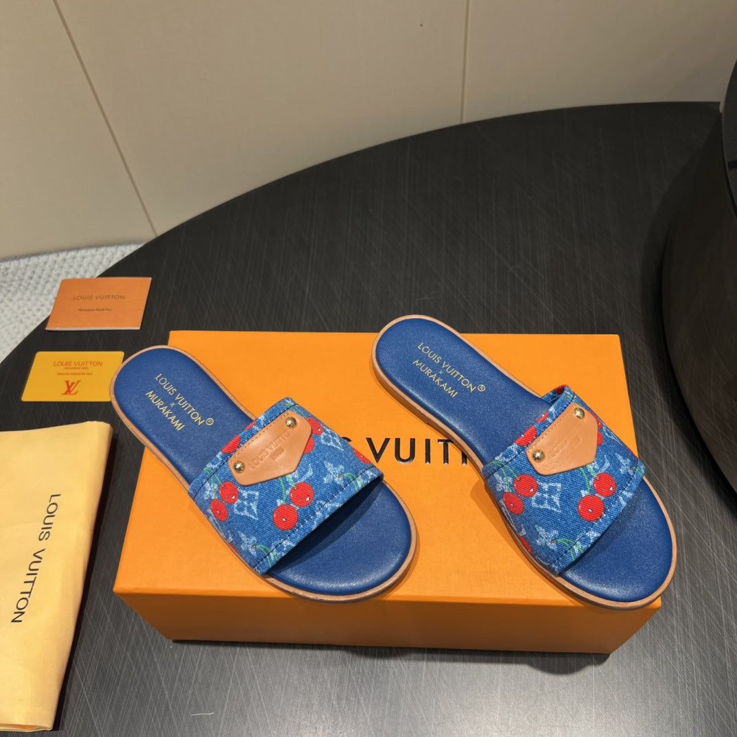 LOUIS VUITTON LV SLIDE SANDALS 25S IN DARK BLUE DENIM AND CALFSKIN WITH LOGO PRINT