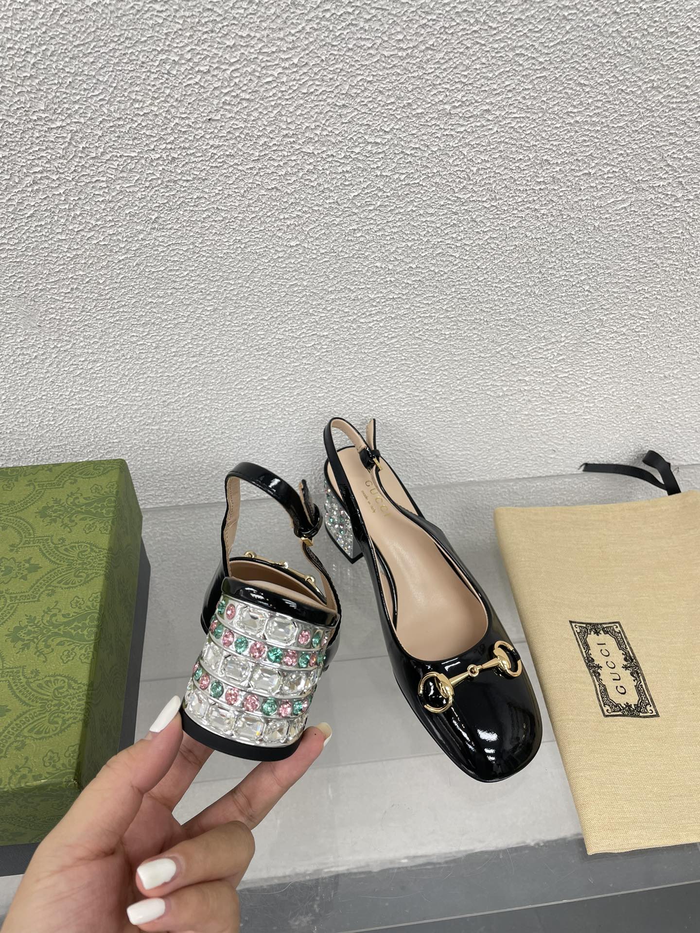GUCCI WOMEN'S HORSEBIT SLINGBACK IN BLACK CALFSKIN WITH RHINSTONES