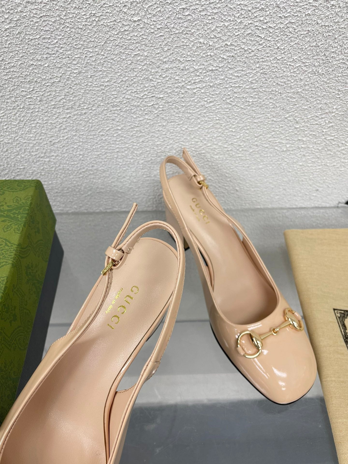 GUCCI WOMEN'S HORSEBIT SLINGBACK 75MM IN TAN BEIGE CALFSKIN