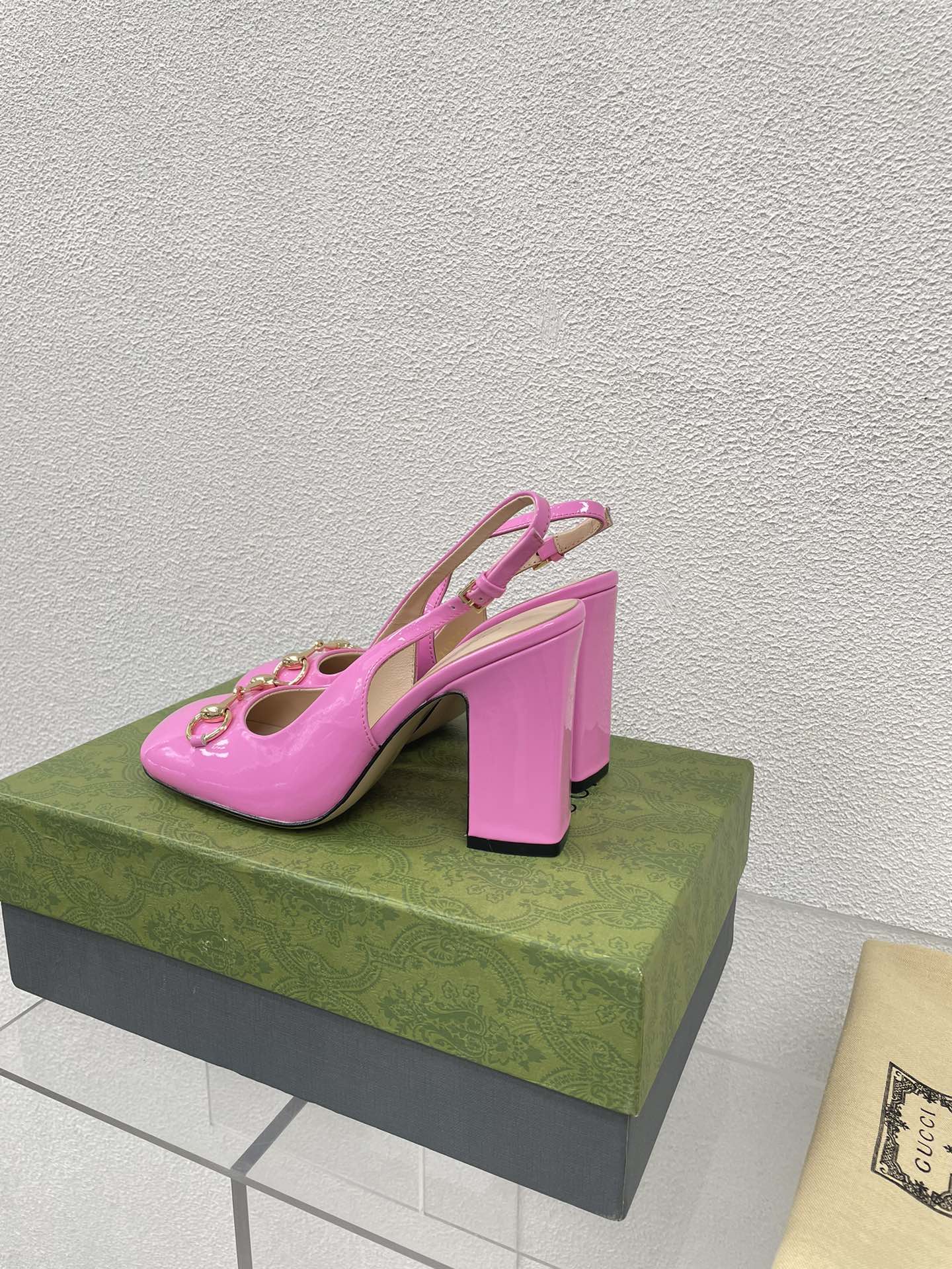 GUCCI WOMEN'S HORSEBIT SLINGBACK 95MM IN FUSICA PINK CALFSKIN