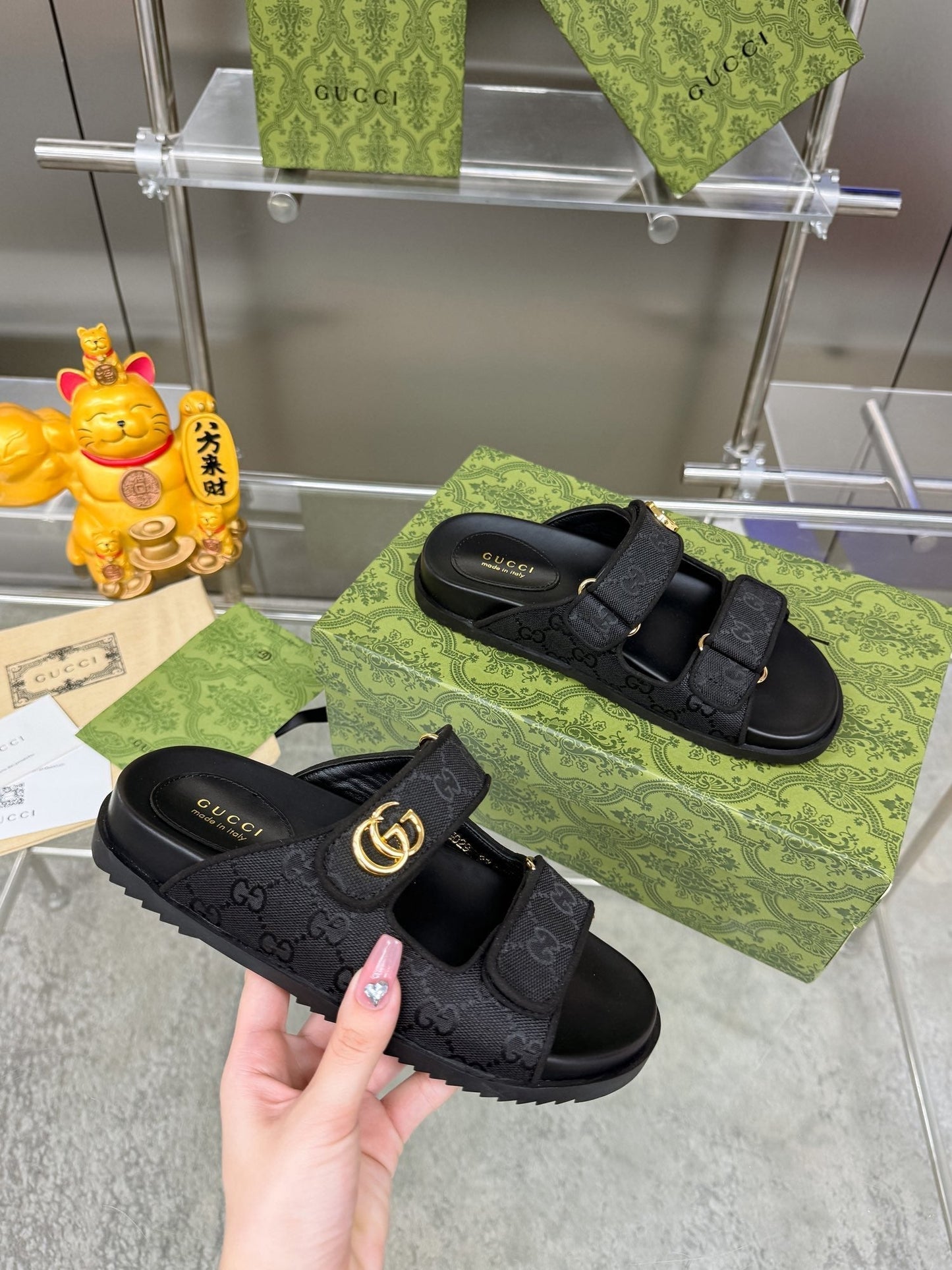 GUCCI SANDALS IN BLACK FABRIC AND CALFSKIN WITH GOLD HARDWARE