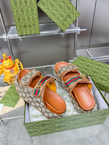 GUCCI SANDALS 22 IN ORANGE CALFSKIN AND BEIGE FABRIC WITH GOLD HARDWARE