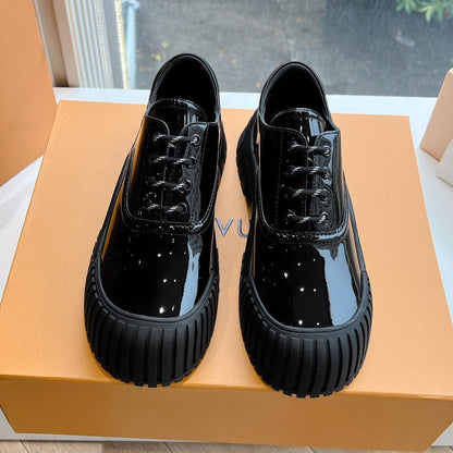 LOUIS VUITTON LV ARCHLIGHT SKATE SNEAKER IN BLACK GLOSSY CALFSKIN