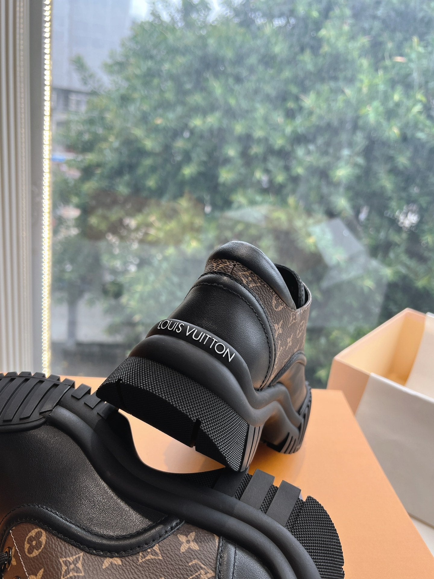 LOUIS VUITTON LV ARCHLIGHT SKATE SNEAKER IN BLACK MIX CHOCOLATE BROWN MONOGRAM CALFSKIN