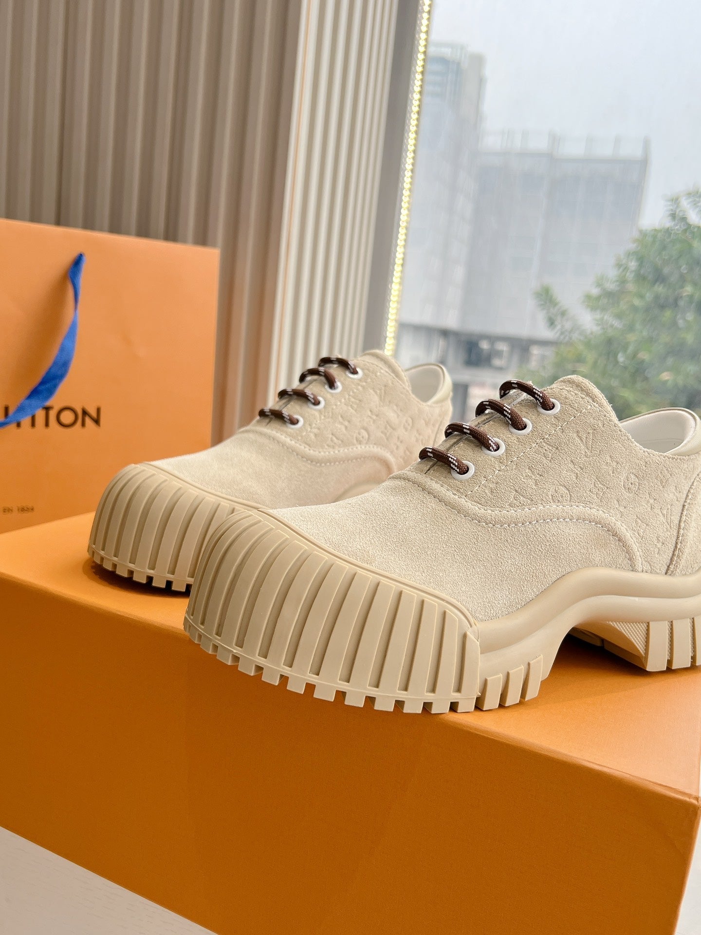 LOUIS VUITTON LV ARCHLIGHT SKATE SNEAKER IN PALE BROWN EMBOSSED SUEDE