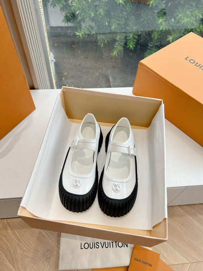LOUIS VUITTON RUBY FLAT MARY JANE IN WHITE PATENT CALFSKIN