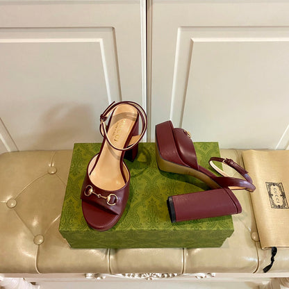 GUCCI HORSEBIT PLATFORM SANDAL IN WINE RED SHEEPSKIN