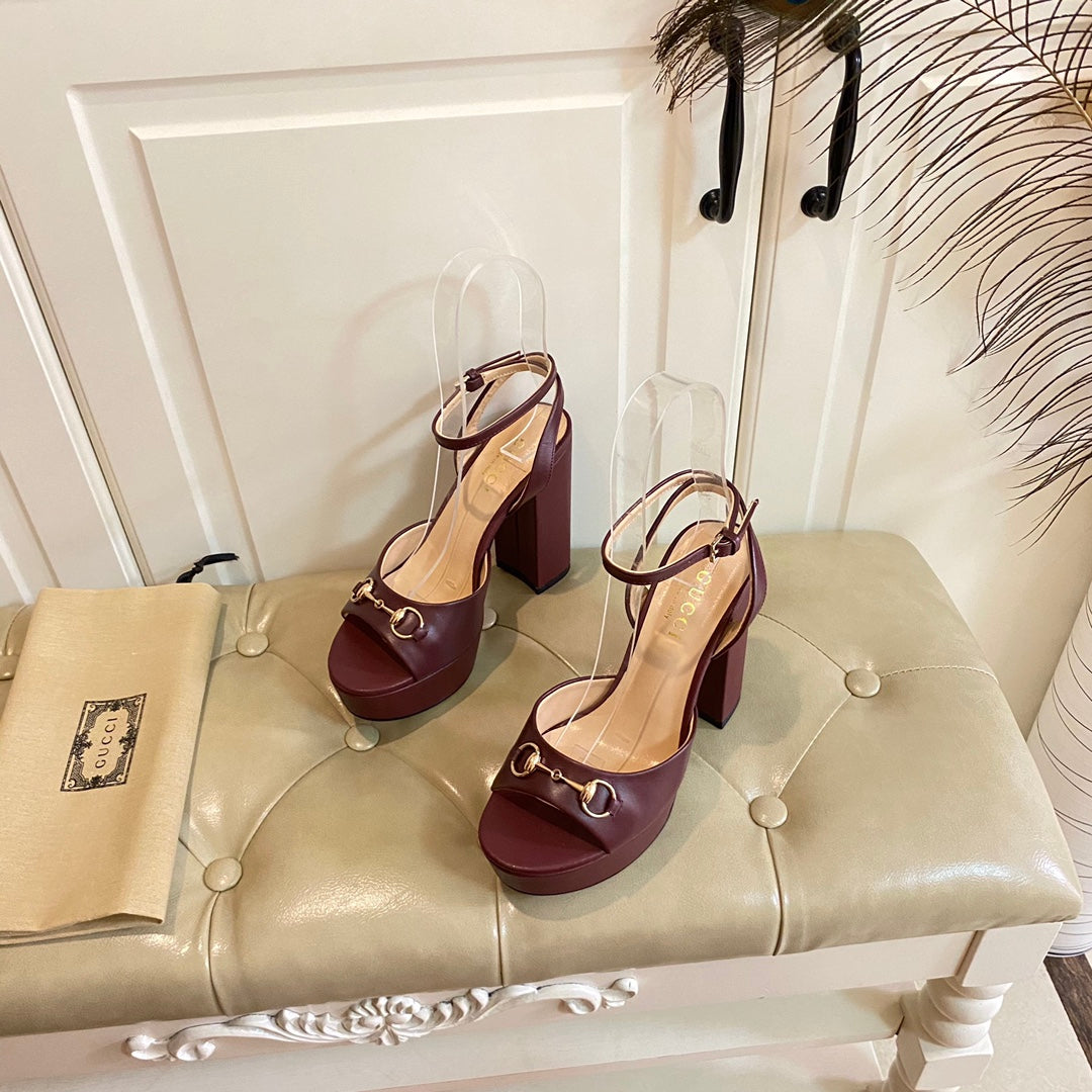 GUCCI HORSEBIT PLATFORM SANDAL IN WINE RED SHEEPSKIN