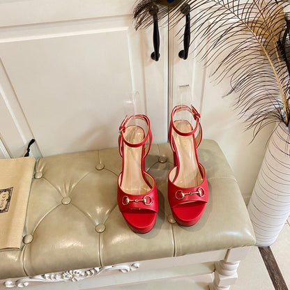 GUCCI HORSEBIT PLATFORM SANDAL IN SCARLET RED SHEEPSKIN