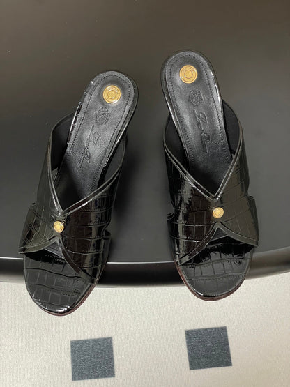 HIGH HEELS 80 MM IN BLACK CALFSKIN SNAKE EMBOSSING