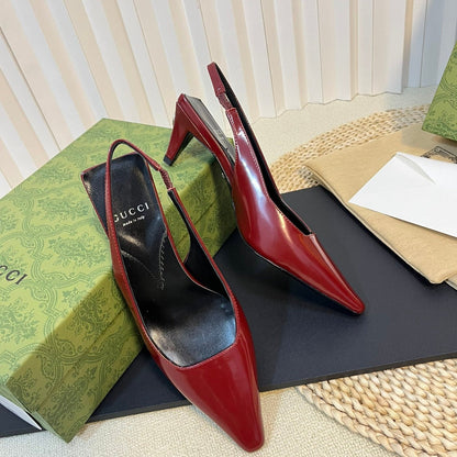 GUCCI Women's G plain leather Logo Slingbacks Currant Red