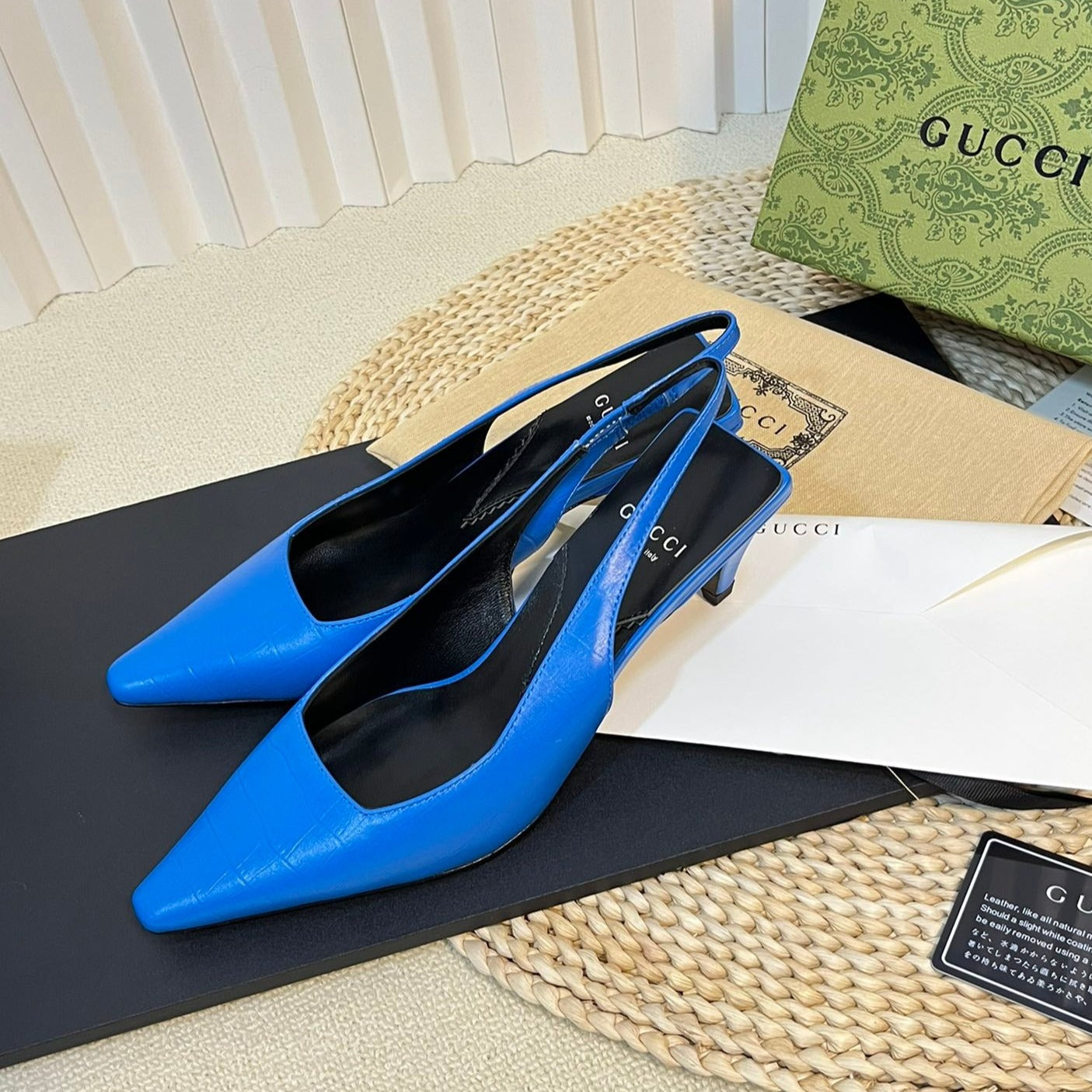 GUCCI Women's G pointed silver-letter Logo slingbacks Azure Blue