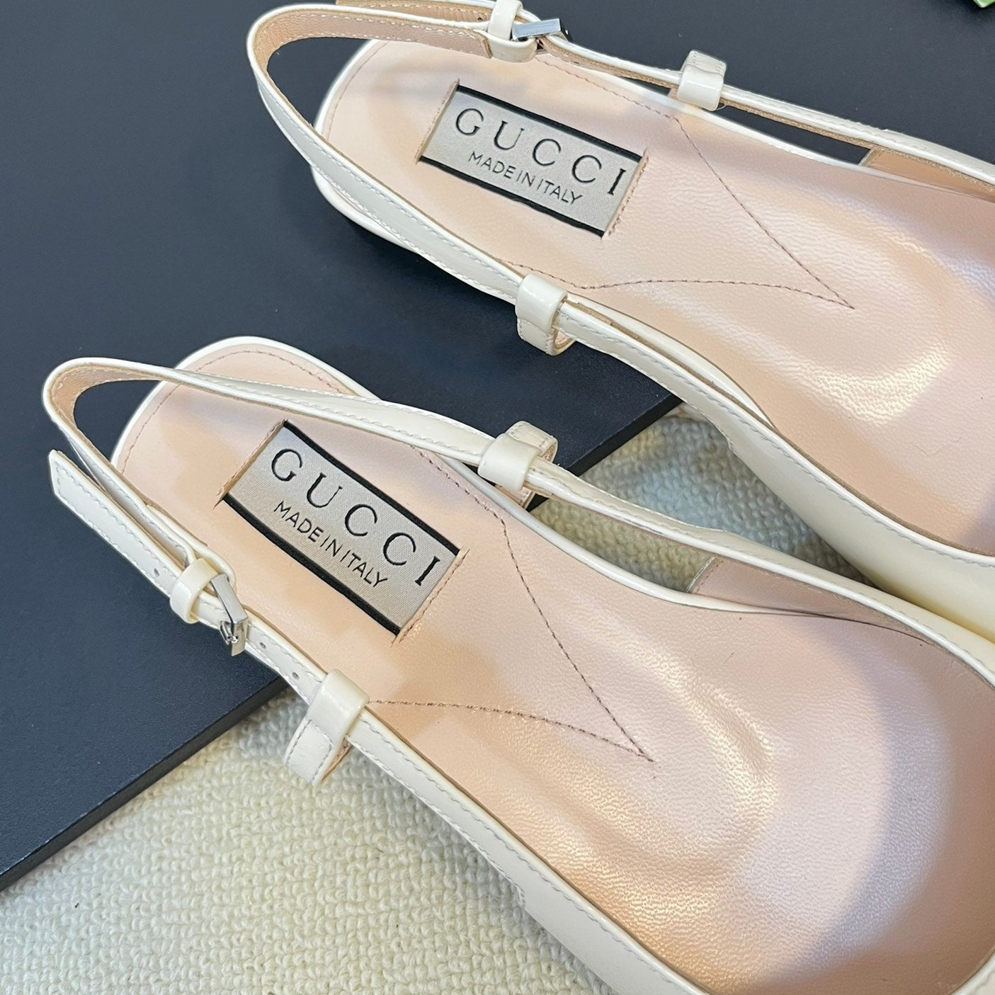 GUCCI Double G patent leather slingback ballet flats Glossy White