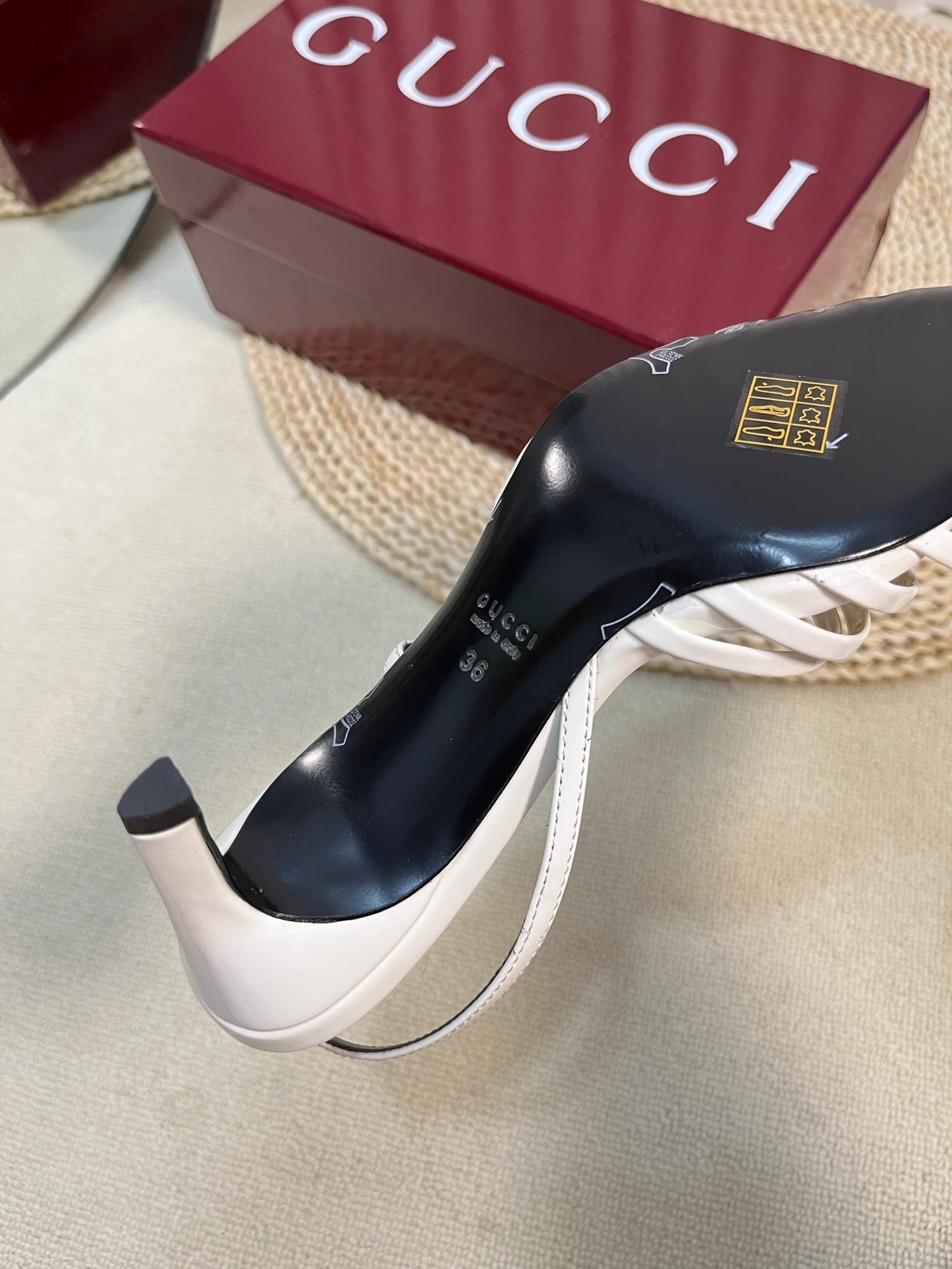 GUCCI SLINGBACK PUMP 6 CM IN WHITE GLOSSY CALFSKIN