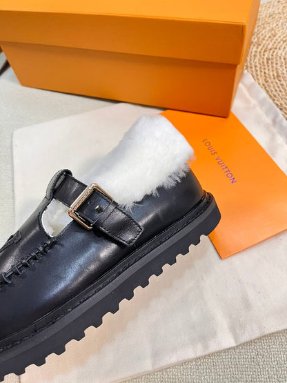 LOUIS VUITTON COLORADO COMFORT MARY JANE IN BLACK CALFSKIN AND SHEARLING LINING