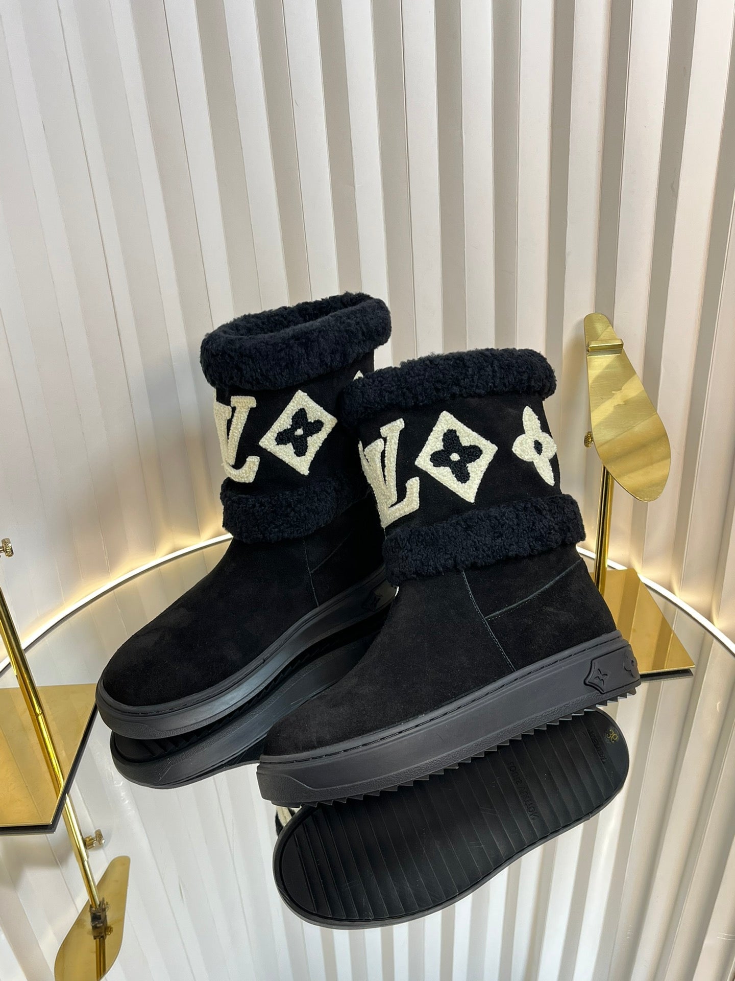 LOUIS VUITTON SNOWDROP FLAT ANKLE BOOTS IN BLACK SUEDE