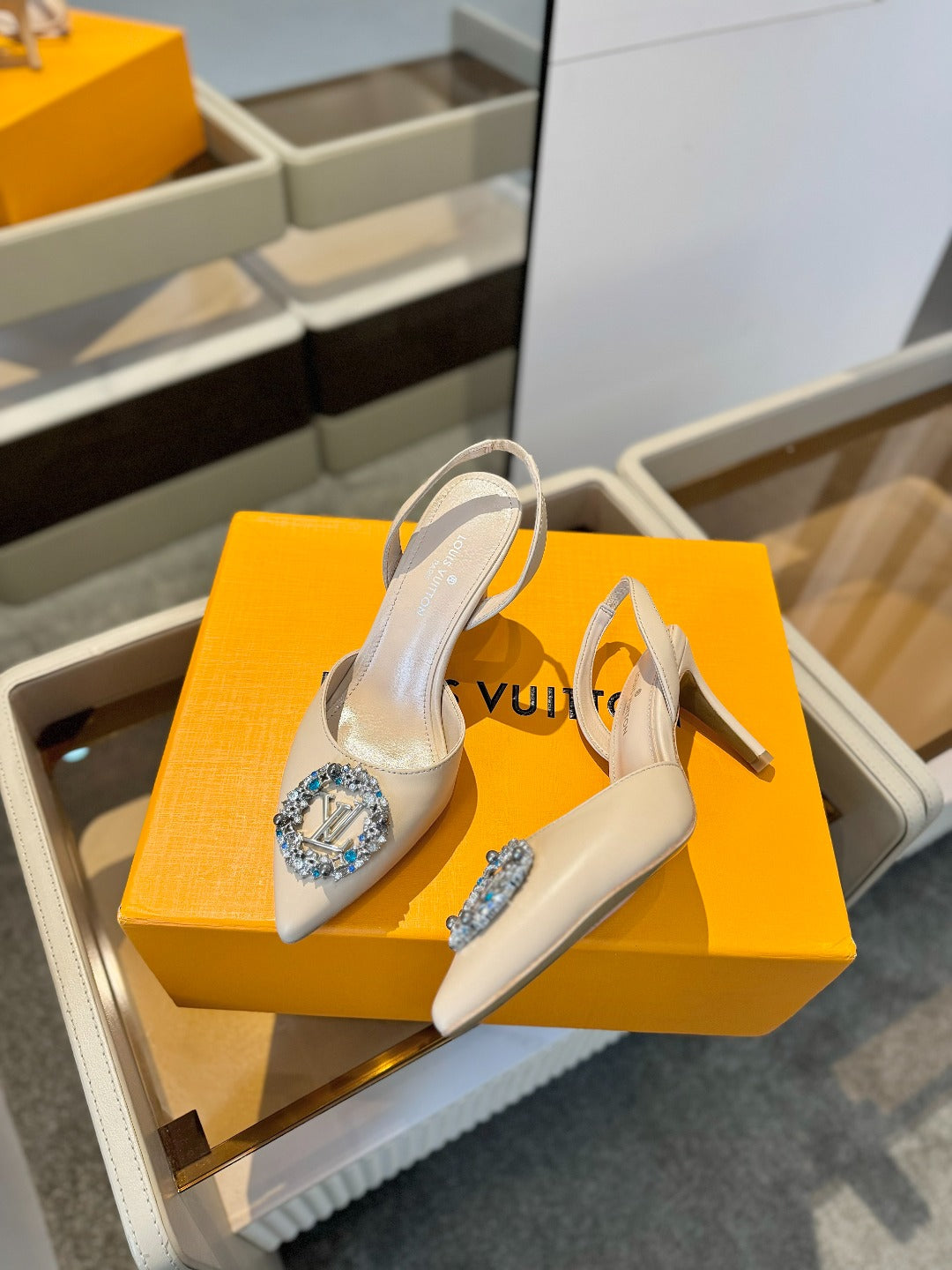 LOUIS VUITTON HIGH HEEL 75 MM SLINGBACK IN NUDE BEIGE CALFSKIN WITH CRYSTAL
