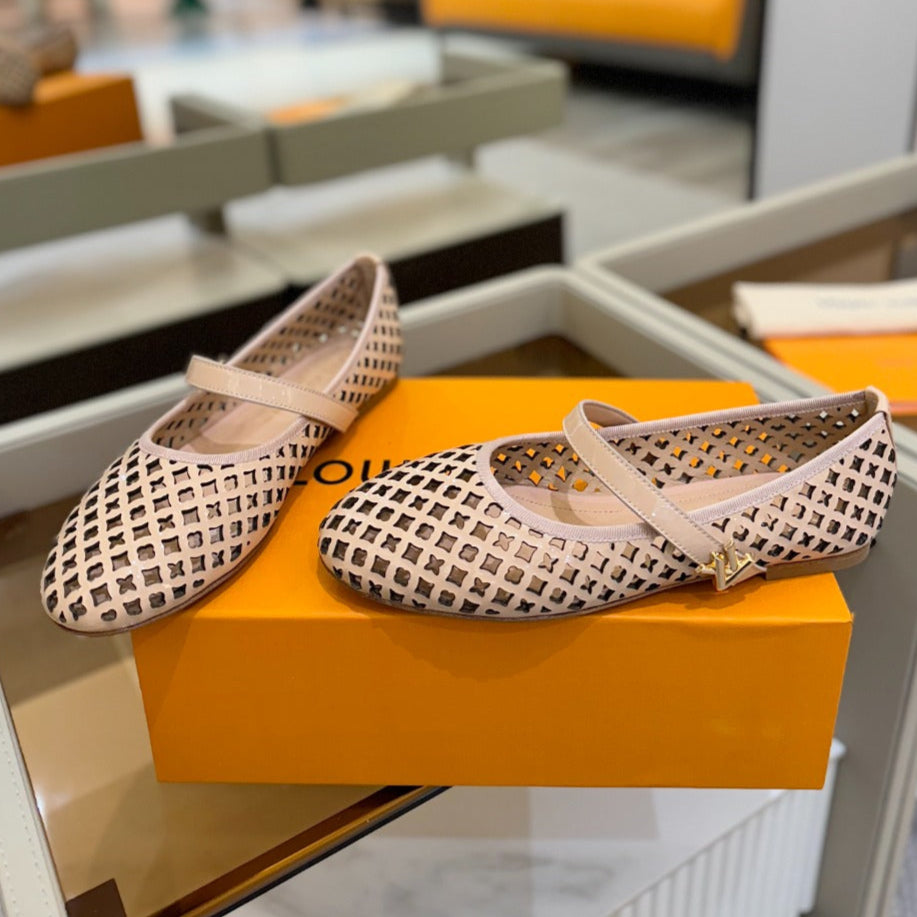 LOUIS VUITTON ROMY FLAT BALLERINA IN LIGHT PINK MESH PATENT CALFSKIN