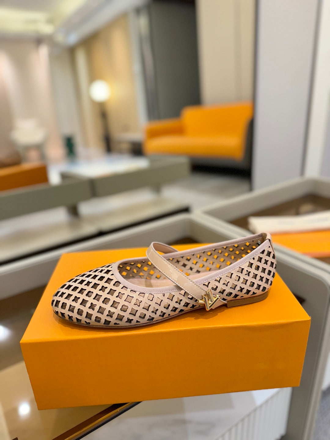 LOUIS VUITTON ROMY FLAT BALLERINA IN LIGHT PINK MESH PATENT CALFSKIN