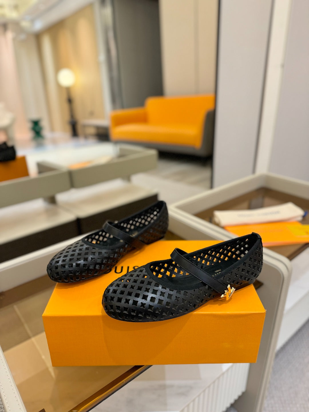 LOUIS VUITTON ROMY FLAT BALLERINA IN BLACK MESH CALFSKIN