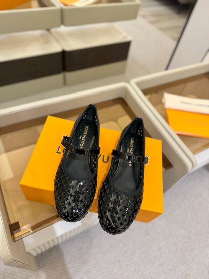 LOUIS VUITTON ROMY FLAT BALLERINA IN BLACK MESH PATENT CALFSKIN