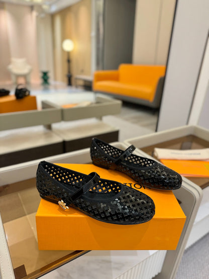 LOUIS VUITTON ROMY FLAT BALLERINA IN BLACK MESH PATENT CALFSKIN
