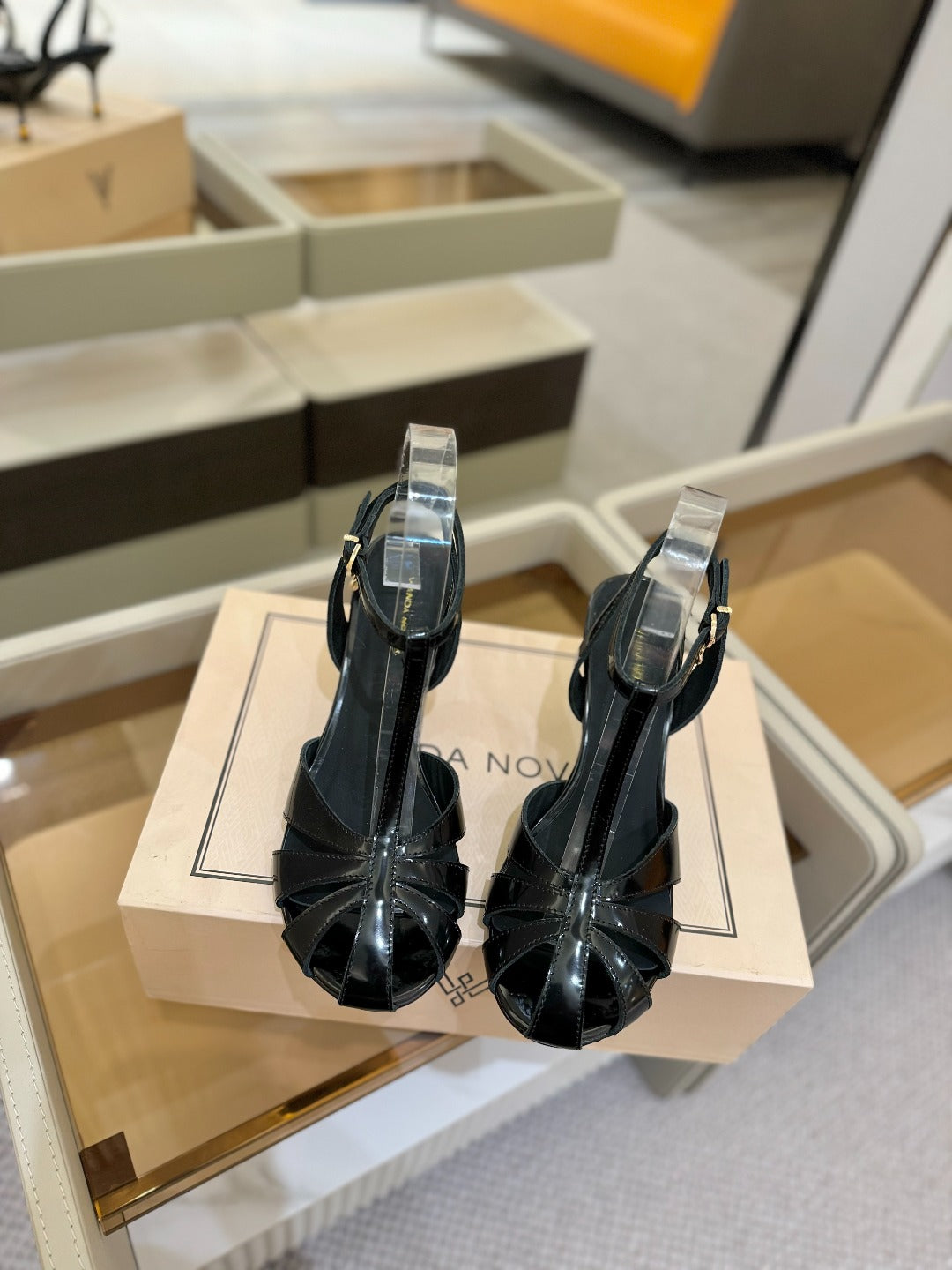 LOUIS VUITTON HIGH SANDALS 75 MM IN BLACK PATENT CALFSKIN