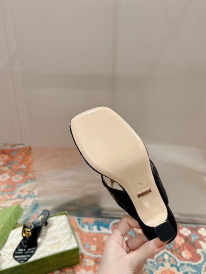 GUCCI HIGH THONG MULE 55MM IN BLACK CALFSKIN WITH GOLD HARDWARE