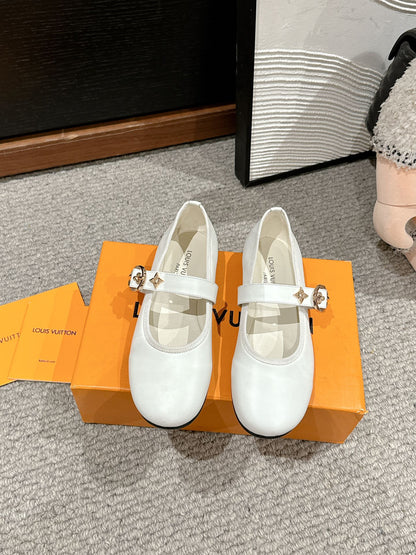 LOUIS VUITTON MARY JANE SHOES IN WHITE SHEEPSKIN