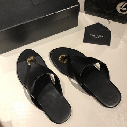 LOUIS VUITTON FLAT THONG IN BLACK CALFSKIN