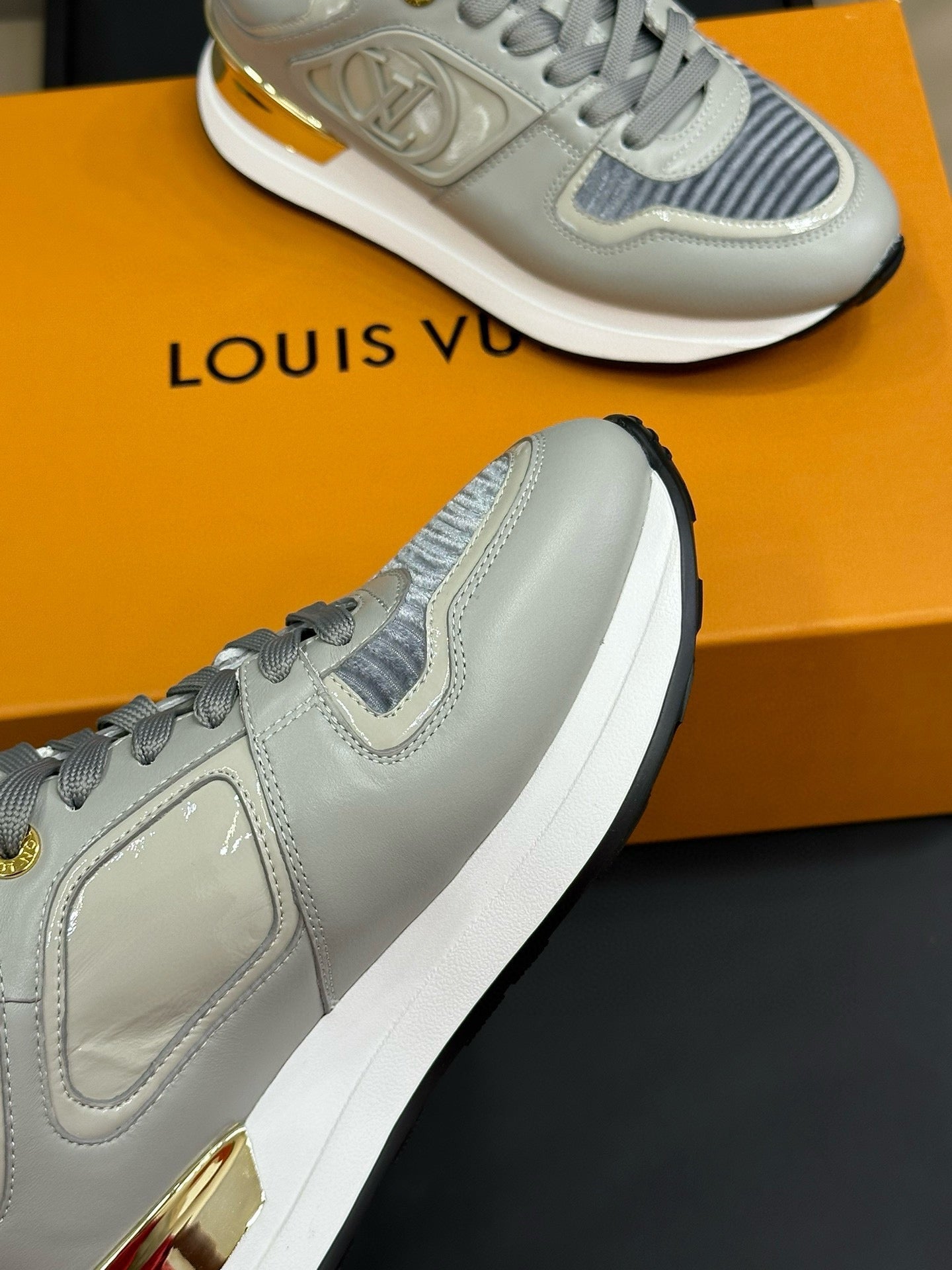 LOUIS VUITTON LV NEO RUN AWAY SNEAKER IN DOLPHIN GRAY CALFSKIN