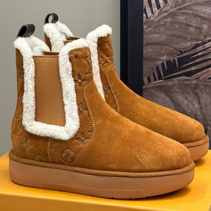 LOUIS VUITTON ASPEN CHELSEA ANKLE BOOTS IN BRONZE BROWN MONOGRAM-DEBOSSED SUEDE