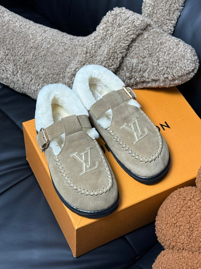 LOUIS VUITTON COLORADO COMFORT MARY JANE IN KHAKI BROWN SUEDE AND SHEARLING LINING