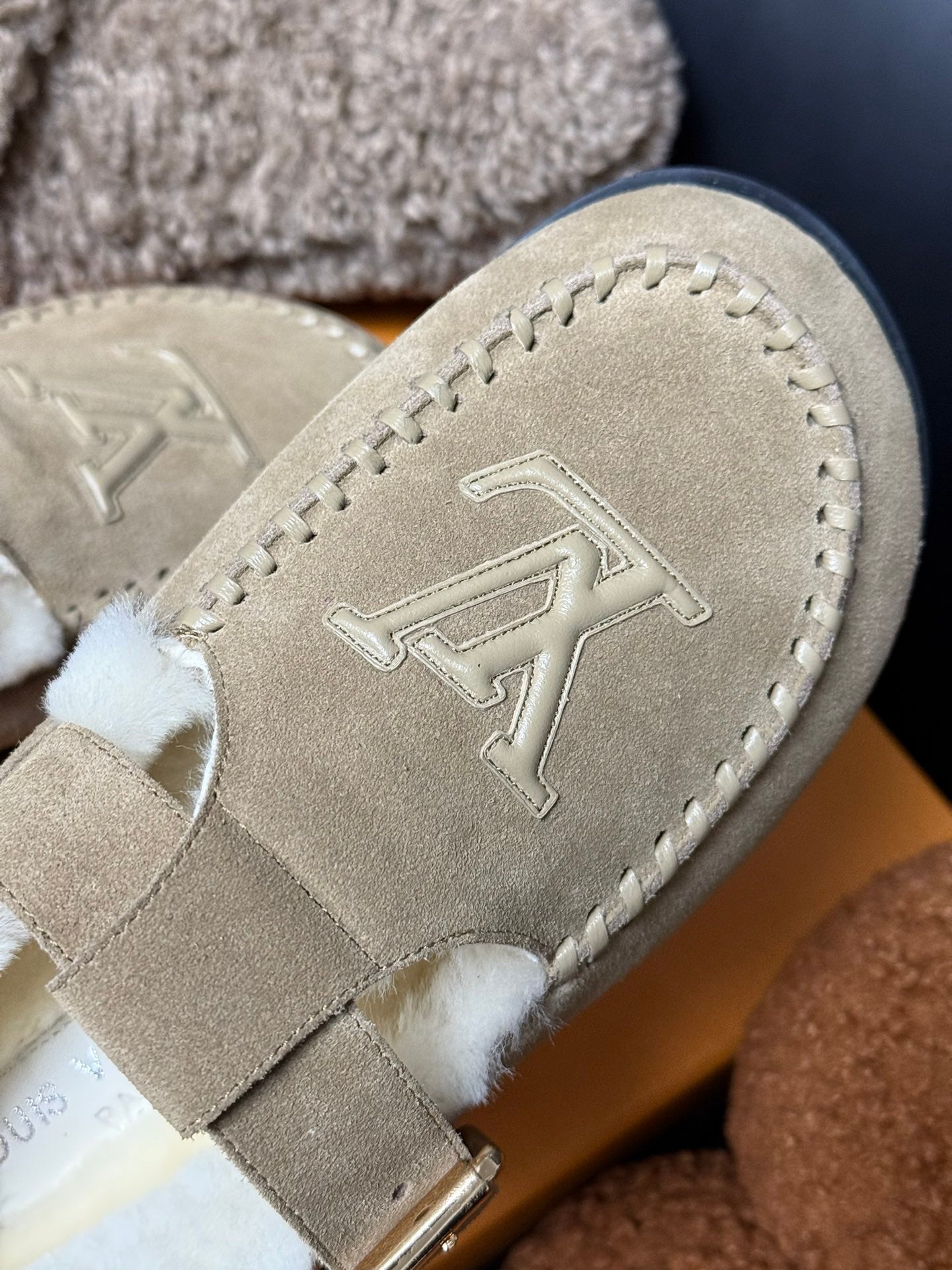 LOUIS VUITTON COLORADO COMFORT MARY JANE IN KHAKI BROWN SUEDE AND SHEARLING LINING