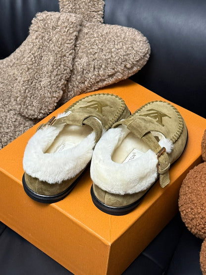 LOUIS VUITTON COLORADO COMFORT MARY JANE IN SAND BEIGE SUEDE AND SHEARLING LINING