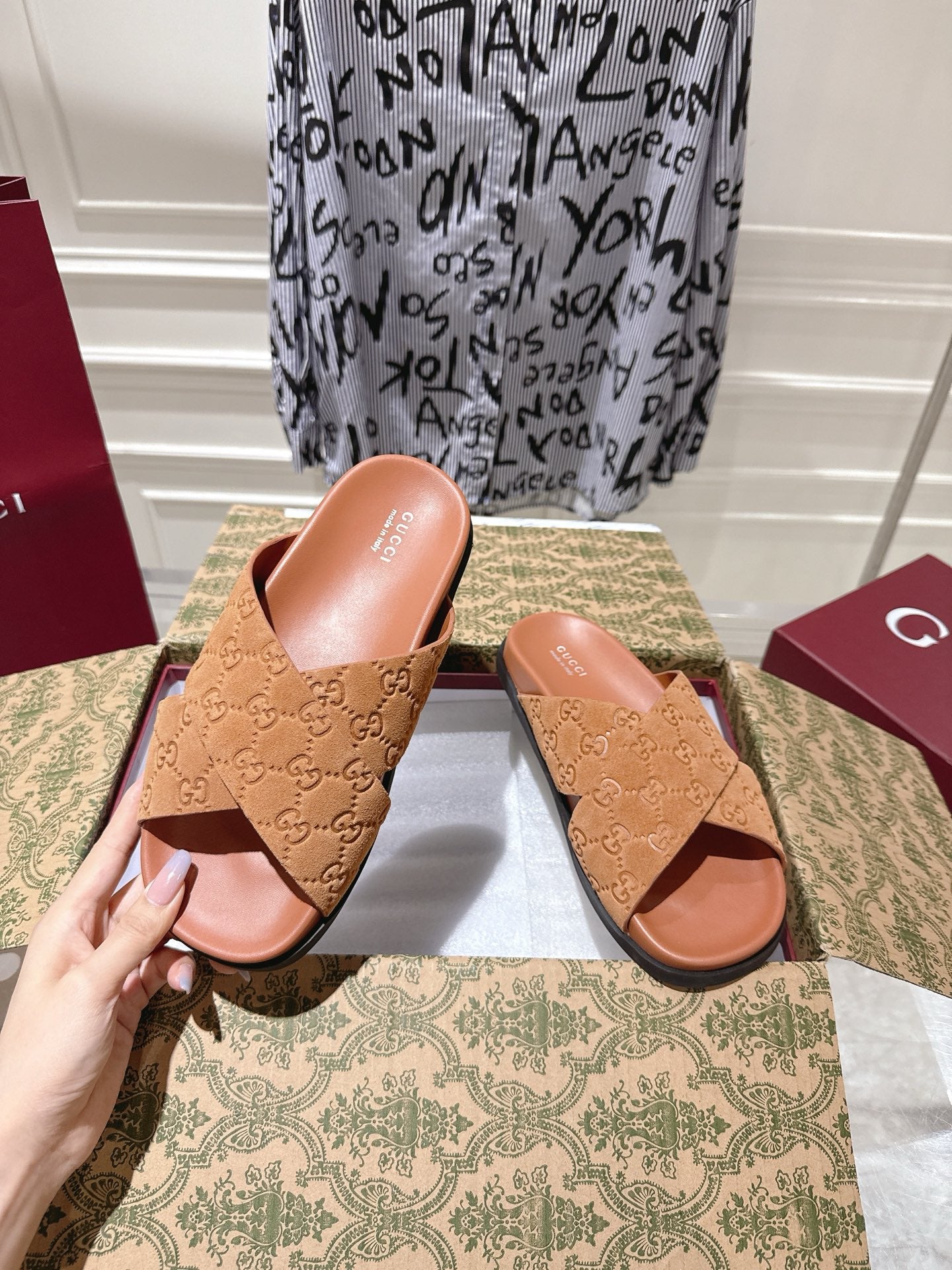 GUCCI SLIDES IN BURNT ORANGE SUEDE WITH EMBOSSED LOGO STYLE 11