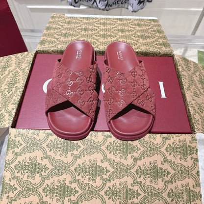 GUCCI SLIDES IN RED SUEDE WITH EMBOSSED LOGO STYLE 9